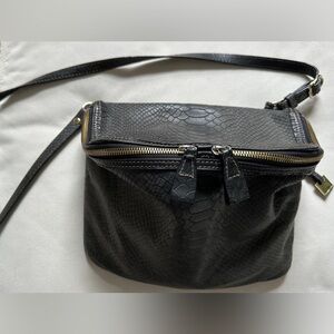 Rabeanco Black Leather Textured Women's Crossbody Bag